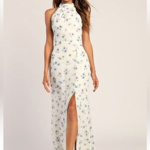 ✨NTW✨  A Perfect Dream White Floral Print Sleeveless Halter Maxi Dress
